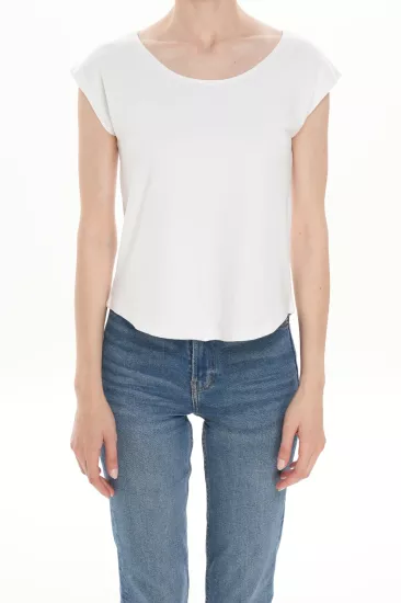 Kolsuz Sırtı Çapraz Askılı Beyaz Kadın T-Shirt